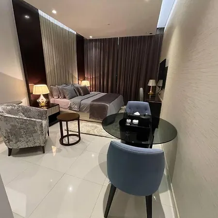 Homes2Retreat - Chic Studio In Damac Uppercrest Dubai Exterior foto