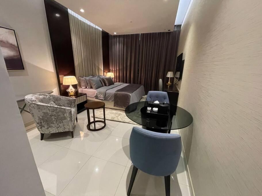 Apartment Homes2retreat - Chic In Damac Uppercrest